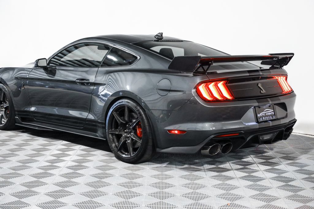 Used 2022 Ford Mustang Shelby GT500 w/ Carbon Fiber Track Pack RWD image 24