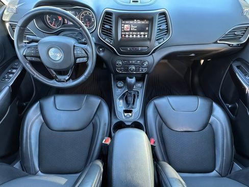 Used 2021 Jeep Cherokee Altitude image 12