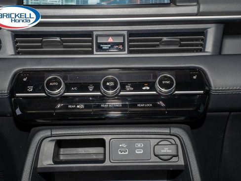 Certified 2025 Honda Pilot Touring image 26