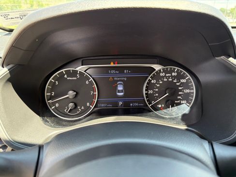 Used 2025 Nissan Altima 2.5 SV FWD image 13