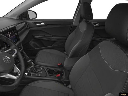 New 2025 Volkswagen Taos SE image 7
