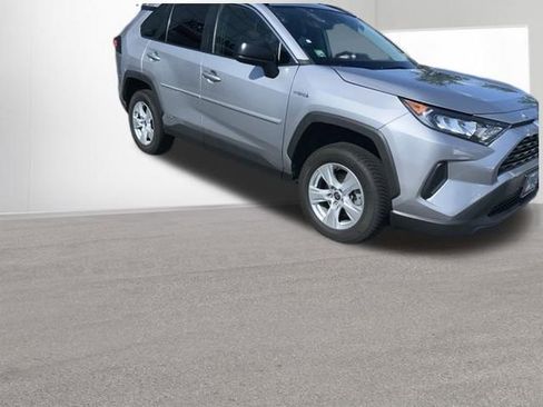 Used 2021 Toyota RAV4 LE AWD/4WD image 13