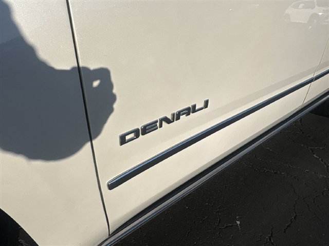 Used 2018 GMC Yukon XL Denali w/ Denali Ultimate Package RWD image 33