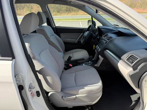 Used 2016 Subaru Forester 2.5i w/ Alloy Wheel Package image 17