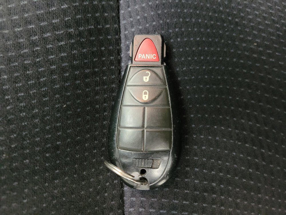 Used 2015 Dodge Grand Caravan American Value Package FWD image 32