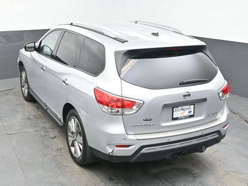 Used 2013 Nissan Pathfinder Platinum image 31