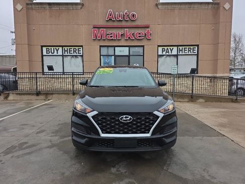 Used 2021 Hyundai Tucson SE image 2