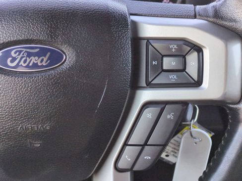 Used 2017 Ford F350 Lariat w/ Chrome Package image 24