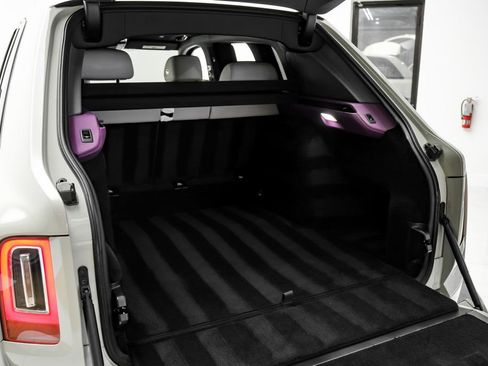 Used 2022 Rolls-Royce Cullinan Black Badge AWD/4WD image 53