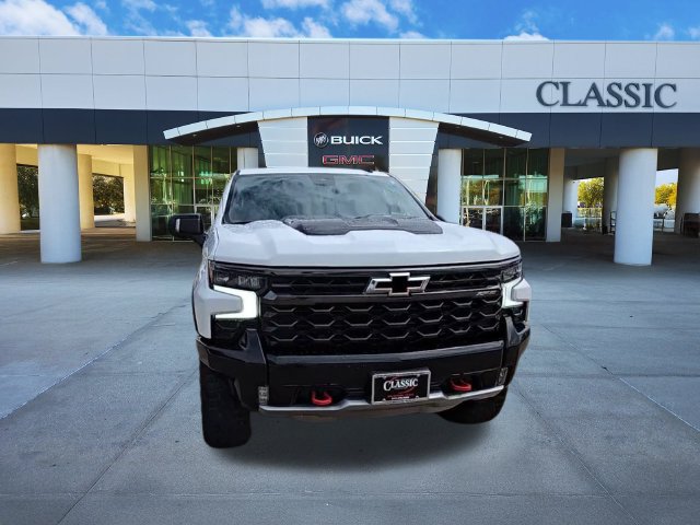 Used 2024 Chevrolet Silverado 1500 ZR2 w/ Technology Package AWD/4WD image 2