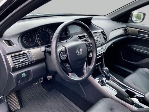 Used 2017 Honda Accord Sport Special Edition image 16
