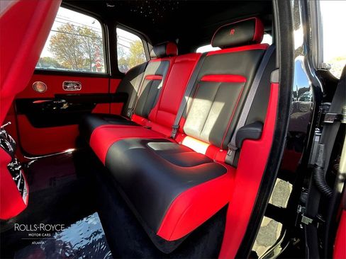 New 2026 Rolls-Royce Cullinan image 10