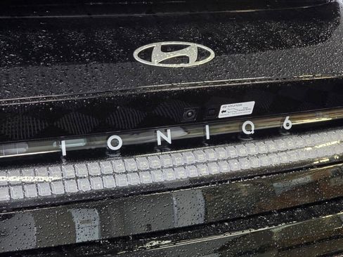 New 2025 Hyundai Ioniq 6 SEL AWD/4WD image 13
