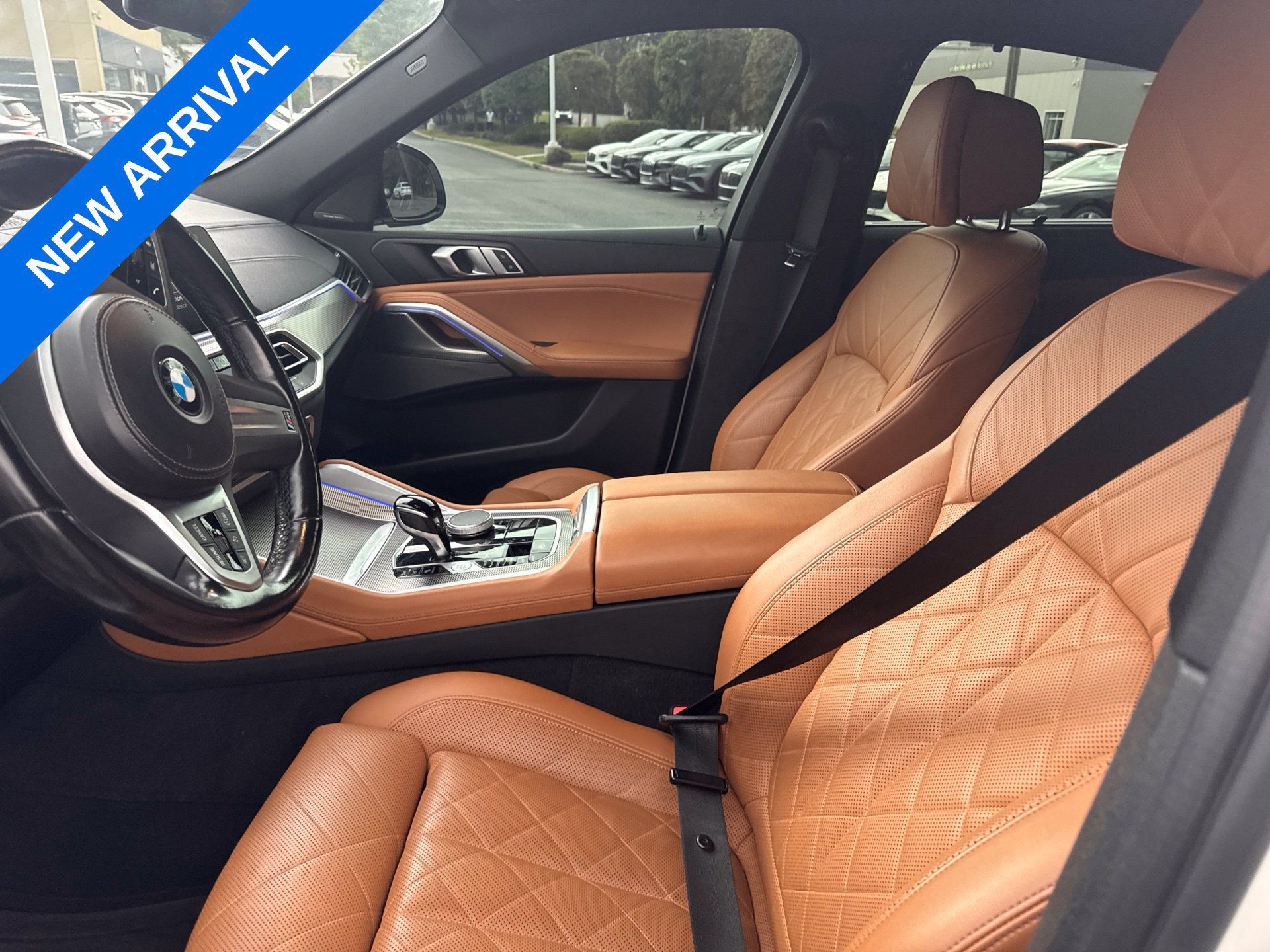 Used 2023 BMW X6 xDrive40i w/ M Sport Package AWD/4WD image 6