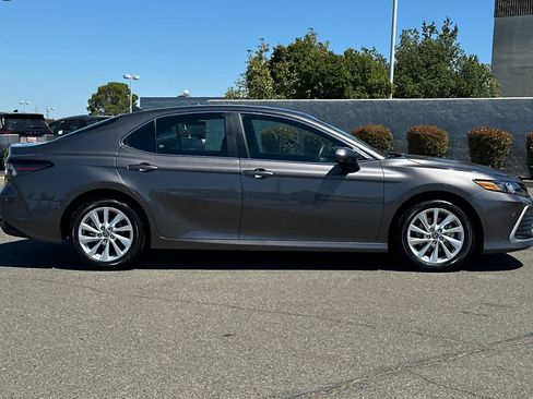 Used 2023 Toyota Camry LE FWD image 6