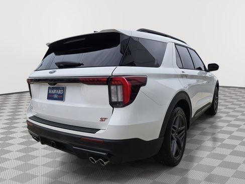 Used 2025 Ford Explorer ST w/ Sun And Sound Package image 4