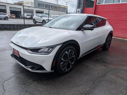 Used 2024 Kia EV6 Wind w/ Wind Technology Package image 6