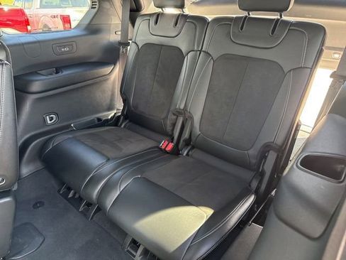 Used 2023 Jeep Grand Cherokee L Laredo AWD/4WD image 17
