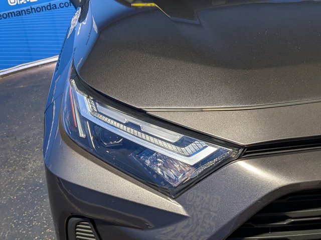 Used 2024 Toyota RAV4 XLE FWD image 11