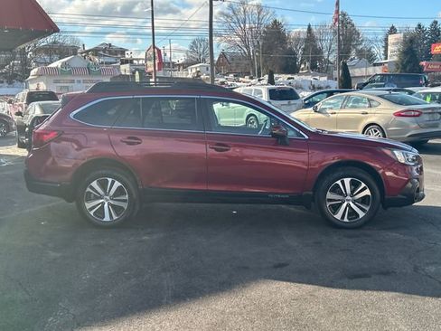 Used 2018 Subaru Outback 3.6R Limited image 7