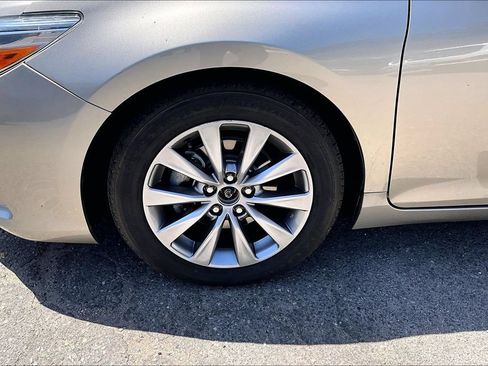 Used 2015 Toyota Camry XLE w/ Advanced Technology Package FWD image 8