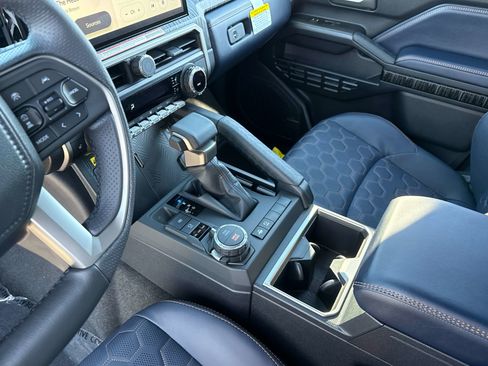New 2026 Toyota 4Runner 4WD image 18