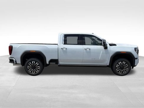 New 2026 GMC Sierra 2500 Denali Ultimate AWD/4WD image 8