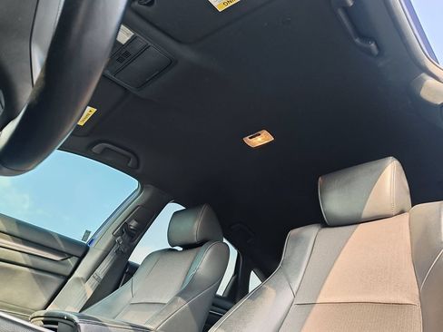 Used 2018 Honda Accord Sport image 23