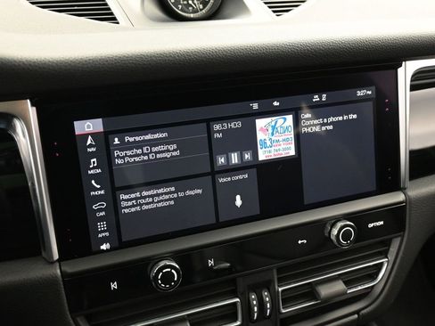 Certified 2022 Porsche Macan S image 21