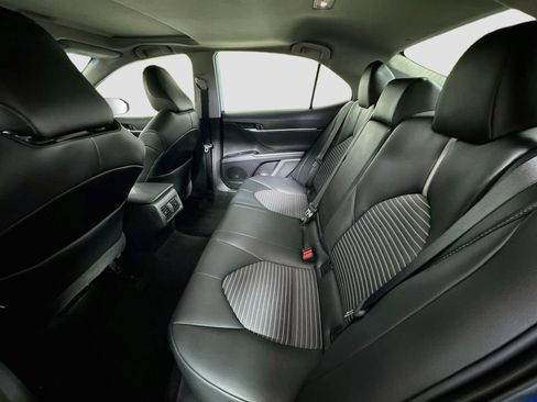 Used 2020 Toyota Camry SE w/ Audio Package FWD image 27