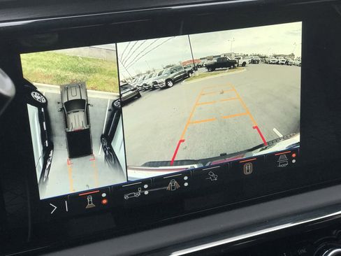 Used 2024 GMC Sierra 2500 AT4X image 20