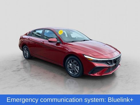 Used 2024 Hyundai Elantra SEL FWD image 5