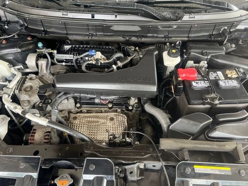 Used 2018 Nissan Rogue S AWD/4WD image 28