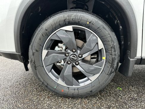 New 2026 Nissan Rogue SV w/ SV Premium Package image 11