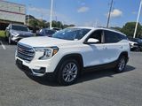 Used 2024 GMC Terrain SLT image 3