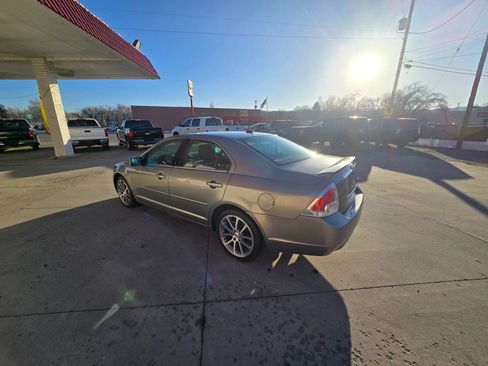 Used 2009 Ford Fusion SEL image 4