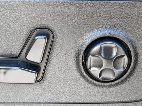 Used 2020 RAM 1500 Big Horn AWD/4WD image 24