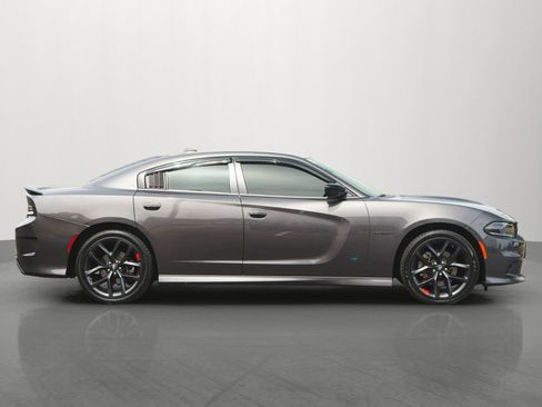 Used 2022 Dodge Charger R/T w/ Plus Group RWD image 8