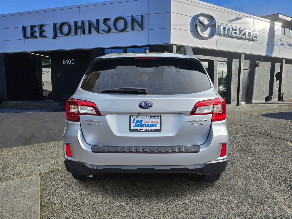 Used 2016 Subaru Outback 2.5i Limited AWD/4WD image 4