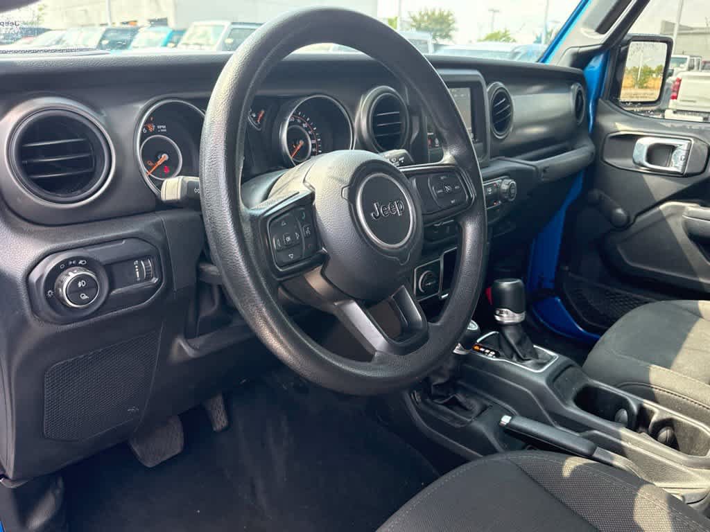 Used 2023 Jeep Gladiator Sport w/ Trailer Tow Package AWD/4WD image 15