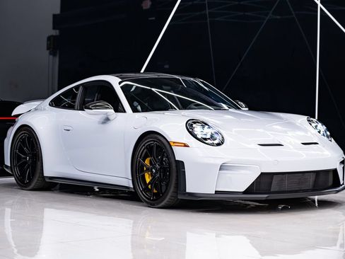 Used 2026 Porsche 911 GT3 RWD image 1