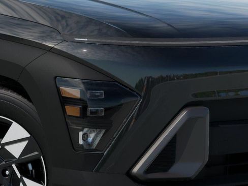 Used 2025 Hyundai Kona SEL AWD/4WD image 9