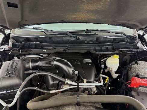 Used 2016 RAM 1500 Express image 29