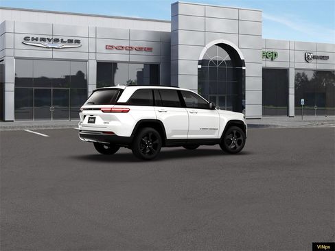 New 2026 Jeep Grand Cherokee Limited w/ Limited Altitude Package image 8