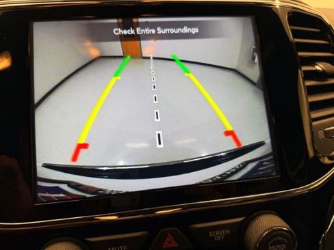 Used 2019 Jeep Grand Cherokee Limited w/ Luxury Group II image 42