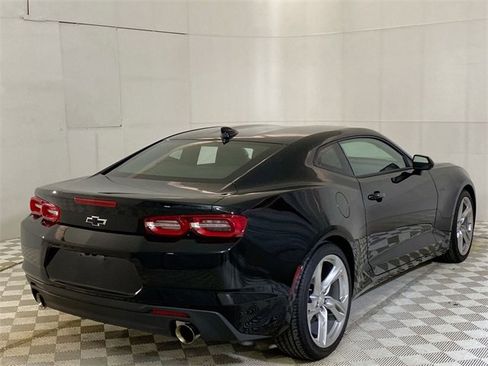 Used 2023 Chevrolet Camaro LT image 11