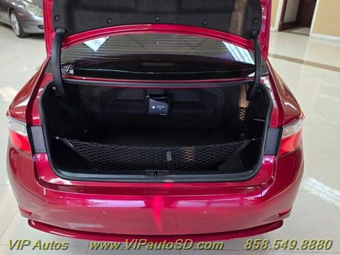 Used 2014 Lexus ES 300h w/ Premium Package w/Bamboo Trim image 8