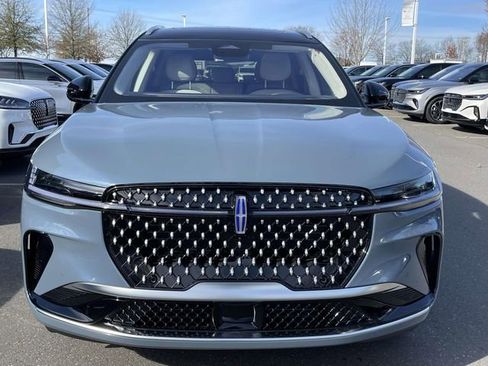 New 2026 Lincoln Nautilus Reserve image 2