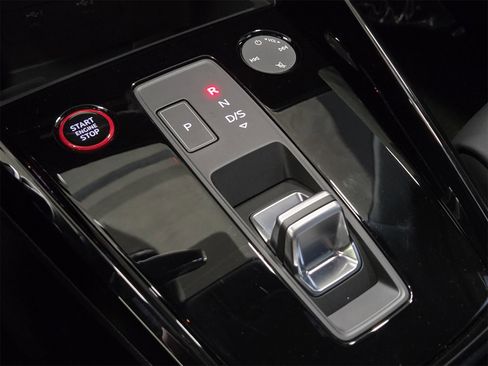 Used 2024 Audi RS 3 image 25