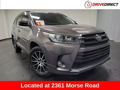 Used 2017 Toyota Highlander SE